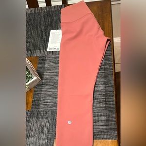 Lululemon Wunder Train 28” Leggings Size 6